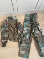 Airsoft kleding set, maat L, woodlands met patches, Ophalen