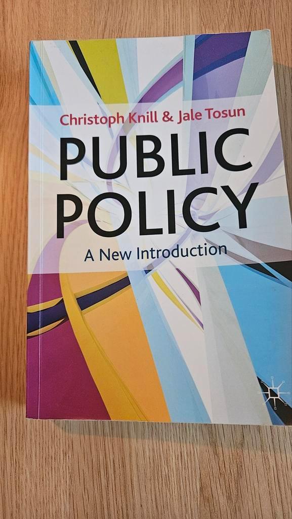 Public Policy - Knill & Tosun - Nieuw!, Boeken, Politiek en Maatschappij, Nieuw, Politiek en Staatkunde, Wereld, Ophalen of Verzenden