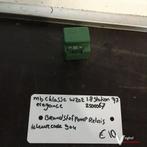 Mercedes C klasse W202 1.8 1997 wagennr 2500067 Relais, Gebruikt, -, -, Ophalen of Verzenden