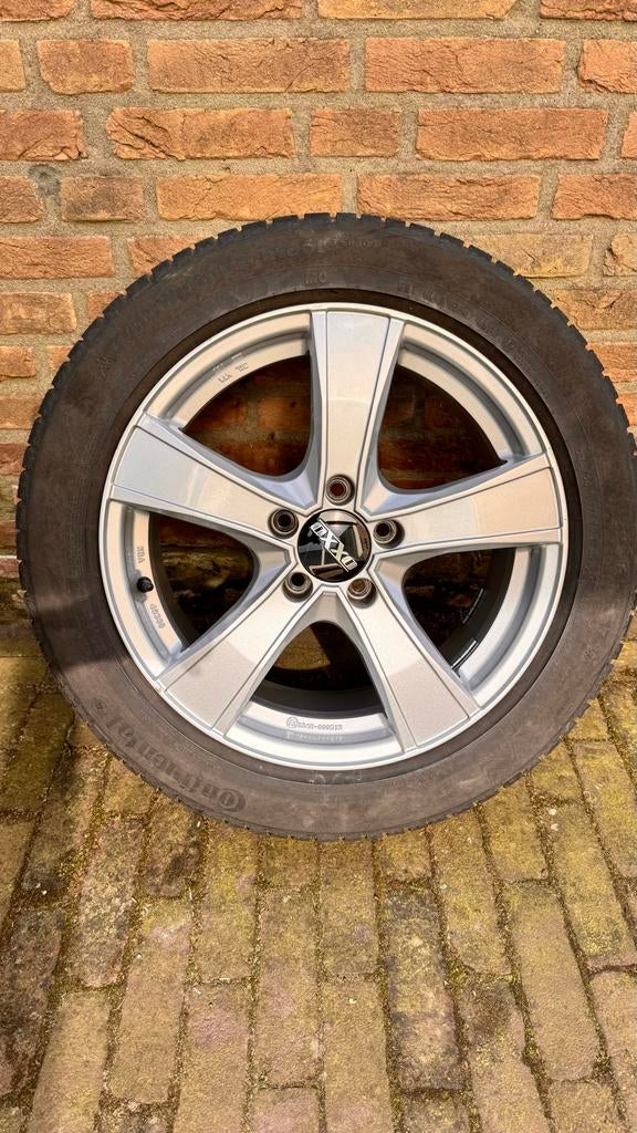 Winterbanden Continental 225/50 R17 met Oxxo Velgen, Ophalen, Gebruikt
