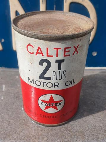 Caltex 2T plus motor oil blikje (Vol)