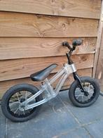 Loekie loopfiets met geïntegreerde gekleurde lampjes, Kinderen en Baby's, Speelgoed | Buiten | Voertuigen en Loopfietsen, Ophalen