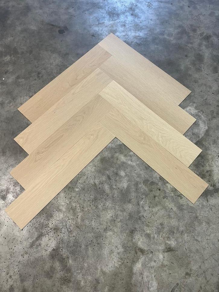 Restpartijen PVC visgraat vloer, Huis en Inrichting, Stoffering | Vloerbedekking, Nieuw, Laminaat, Crème, Beige, Bruin, 75 m² of meer