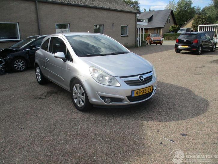 Opel Corsa 1.4-16v Enjoy NAP Airco (bj 2007), Auto diversen, Schadeauto's, Opel, Handgeschakeld, Benzine, Hatchback, Zilver of Grijs
