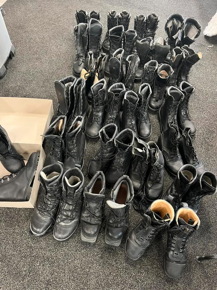 Partij militaire leger kisten schoenen en combat laarzen., Sport en Fitness, Bergsport en Wandelen, Zo goed als nieuw, Schoenen