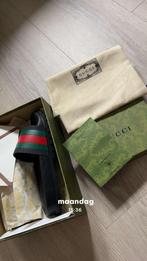 Gucci slippers 43, Ophalen, Nieuw, Zwart