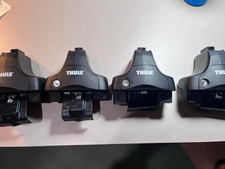 Thule Voetenset + Kit Opel Insignia, Ophalen of Verzenden, Gebruikt