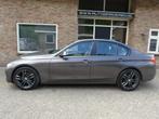 BMW 3-serie 320i High Executive Automaat / leder / Navi, Te koop, Benzine, 73 €/maand, Gebruikt