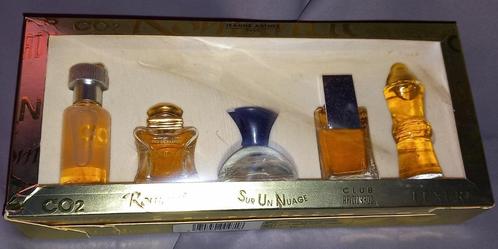 Luxe parfum miniaturen set van Jean arthes, Verzamelen, Parfumverzamelingen, Zo goed als nieuw, Miniatuur, Gevuld, Ophalen of Verzenden