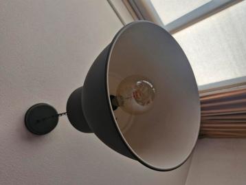 Splinternieuwe hanglamp beschikbaar voor biedingen