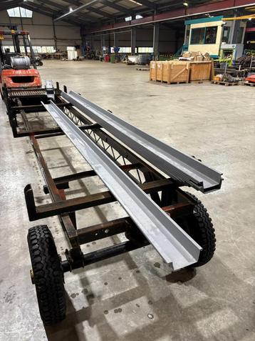 pvc bakgoot 140mm beschikbaar voor biedingen