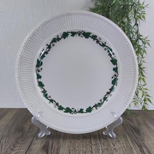 Wedgwood Stratford Onderbord / Pizzabord, Antiek en Kunst, Antiek | Servies los, Ophalen of Verzenden