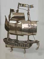 Antiek zilver gekeurd miniatuur schip boot vlaggen mast, Ophalen of Verzenden, Zilver