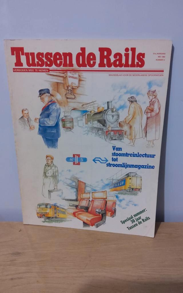 Tussen de Rails - Mei 1982, Verzamelen, Spoorwegen en Tramwegen, Overige typen, Ophalen of Verzenden