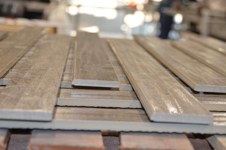 Keramische plinten en verstekken laten zagen ( zaagservice ), Doe-het-zelf en Verbouw, Tegels, Ophalen