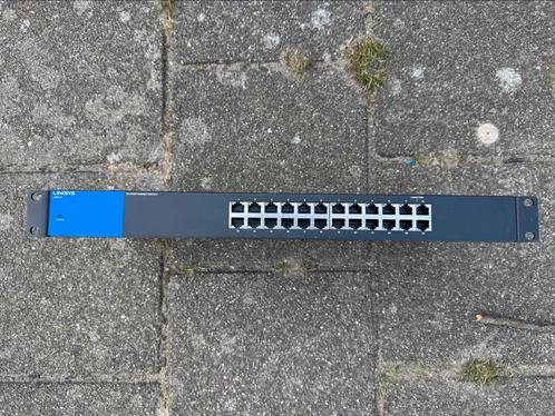 Linksys LGS124 24-Port Gigabit Switch, Computers en Software, Netwerk switches, Gebruikt, Ophalen