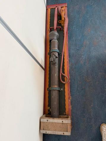 Antiek koperen waterpomp groot en uniek beschikbaar voor biedingen