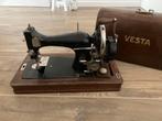 Antieke Vesta Naaimachine met Koffer, Ophalen
