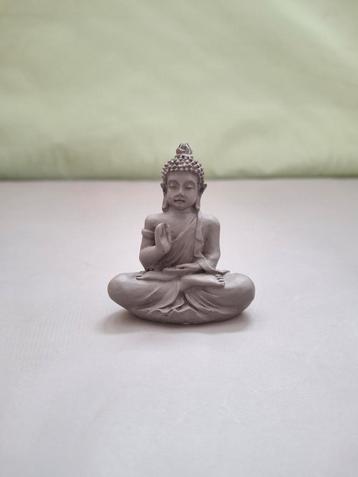 Klein Boeddha Beeldje beschikbaar voor biedingen