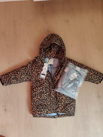 Nieuw tumble n Dry jas met nieuwe sjaal en muts. beschikbaar voor biedingen
