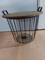 Draadmand bijzettafel met houten deksel, Huis en Inrichting, Ophalen, Gebruikt