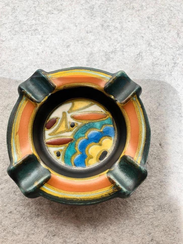 Art Deco asbakje – Gouda PZH plateel, 1926, gesigneerd, Antiek en Kunst, Antiek | Keramiek en Aardewerk, Verzenden