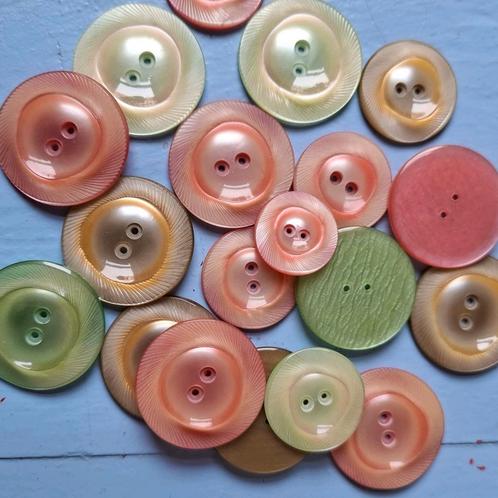 Nieuwe knopen roze, groen en geel, Hobby en Vrije tijd, Naaien en Fournituren, Nieuw, Knoop of Knopen, Ophalen of Verzenden