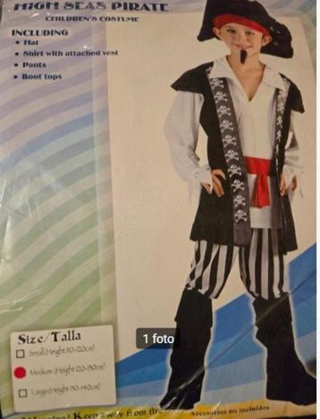 Nieuw leuke Piraat outfit in 122/128 en 128 /140 beschikbaar voor biedingen