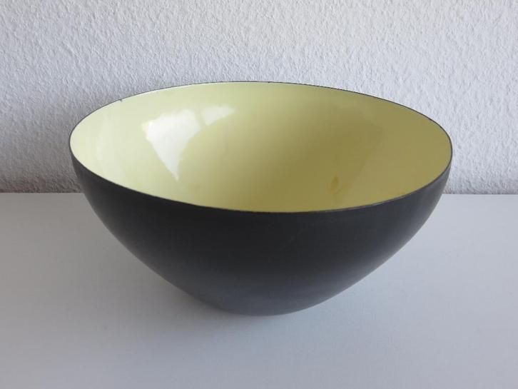 Sagitta Herbert Krenchel Krenit schaal zwart met geel 1950s, Huis en Inrichting, Woonaccessoires | Schalen en Manden, Gebruikt