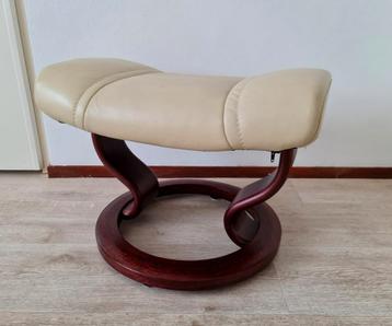 Stressless Ekornes voetenbank poef licht beige leer mooi beschikbaar voor biedingen
