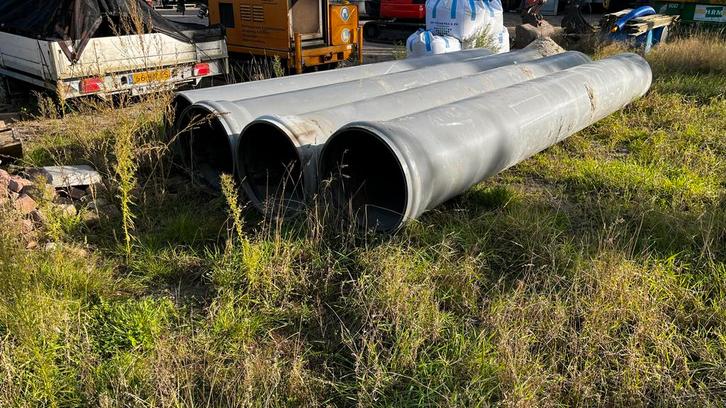 PVC Buizen Duiker 630mm, Doe-het-zelf en Verbouw, Buizen en Afvoer, Gebruikt, Rechte buis, Pvc, 4 tot 6 meter, 80 mm of meer, Ophalen