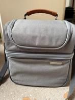 Kolf Tas met Koeltasje & Flessen (medela), Kinderen en Baby's, Babyvoeding en Toebehoren, Ophalen of Verzenden, Zo goed als nieuw