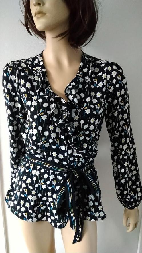 Karen Millen wikkelblouse Mt40, Kleding | Dames, Blouses en Tunieken, Zo goed als nieuw, Maat 38/40 (M), Ophalen of Verzenden