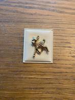 Broche hert goud (verguld) met steentjes (zgan), Ophalen, Overige materialen, Minder dan 4 cm, Zo goed als nieuw