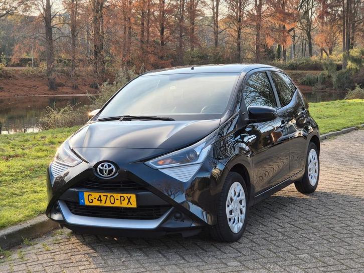 Toyota Aygo 1.0 Vvt-i 72pk 5D 2019 Zwart, Auto's, Toyota, Particulier, Aygo, Achteruitrijcamera, Airbags, Airconditioning, Bluetooth
