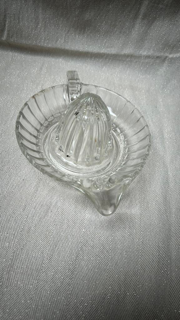 Vintage glazen citruspers., Huis en Inrichting, Keuken | Keukenbenodigdheden, Ophalen of Verzenden, Zo goed als nieuw