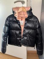 Moncler barnadetta puffer jack met capuchon en donsvulling, Ophalen of Verzenden, Zo goed als nieuw, Maat 36 (S), Moncler