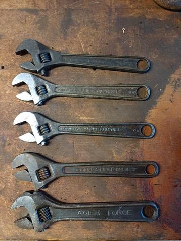 Oude verstelbare moersleutels - Set van 5 beschikbaar voor biedingen