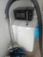 Koelkast plus magnetron, Witgoed en Apparatuur, Koelkasten en IJskasten, Ophalen, Gebruikt, Minder dan 75 liter, 45 tot 60 cm