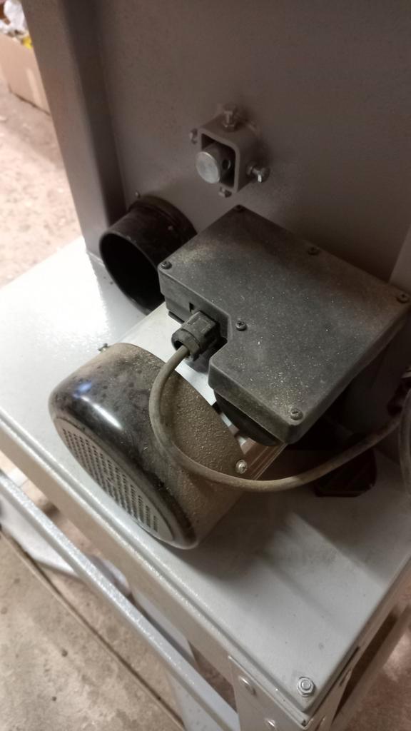 Record Power BS300E Lintzaag, Doe-het-zelf en Verbouw, Gereedschap | Zaagmachines, Gebruikt, Lintzaag, 600 tot 1200 watt, 70 mm of meer