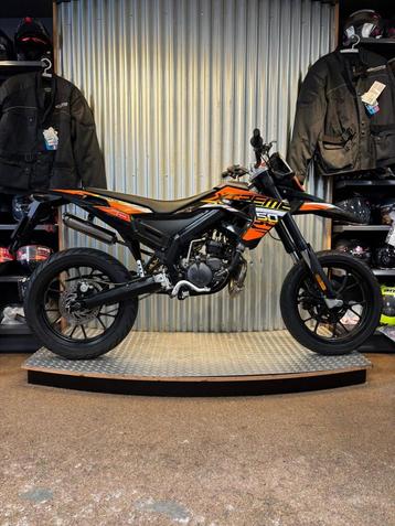  Sportief de weg op met de Derbi senda extreme 50cc beschikbaar voor biedingen