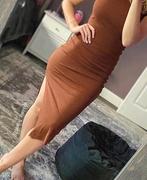Cognac Kleurige Lange Jurk met Split maat M, Kleding | Dames, Jurken, Maat 38/40 (M), Bruin, Verzenden, Zo goed als nieuw