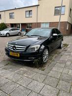 Mercedes-Benz C280 – Dealeronderhouden, Auto's, Mercedes-Benz, Automaat, Achterwielaandrijving, 1800 kg, Zwart