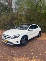 Mercedes-Benz GLA 180 d 109pk 2017 Wit, Auto's, Voorwielaandrijving, 4 cilinders, Leder en Stof, Wit