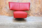 ZGANieuw rode leren Leolux Akka design bank / chaise longue, Leolux, Leolux, 125 tot 150 cm, Design