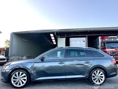 Skoda Superb 1.6 TDI 120pk dsg aut + f1 Style Bus - pano - n, Auto diversen, Schadeauto's, Skoda, Automaat, Diesel, Stationwagon