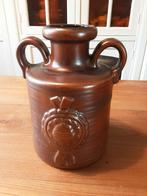 West Germany, vaas, bruin, embleem, eikel , 26 cm, Antiek en Kunst, Ophalen of Verzenden