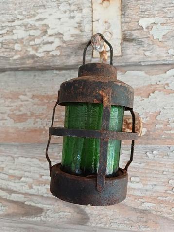 Oude lantaarn, koetslantaarn, kaarshouder, groen glas beschikbaar voor biedingen