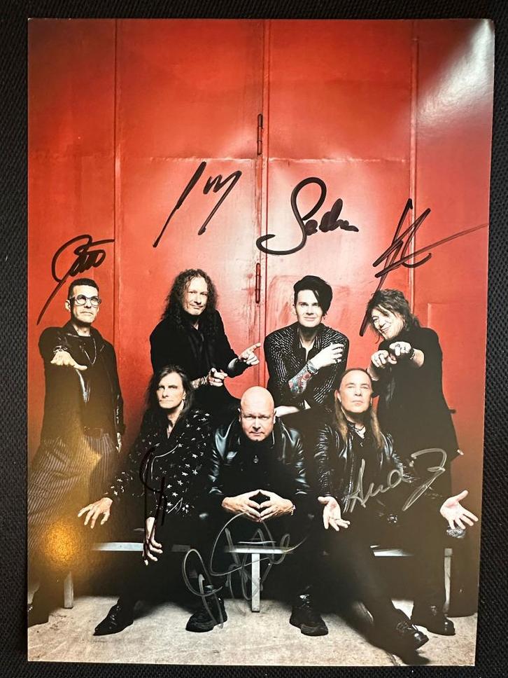 Door band gesigneerde kleurenfoto van Helloween - NIEUW!, Verzamelen, Foto's en Prenten, Nieuw, Foto, Overige onderwerpen, 1980 tot heden