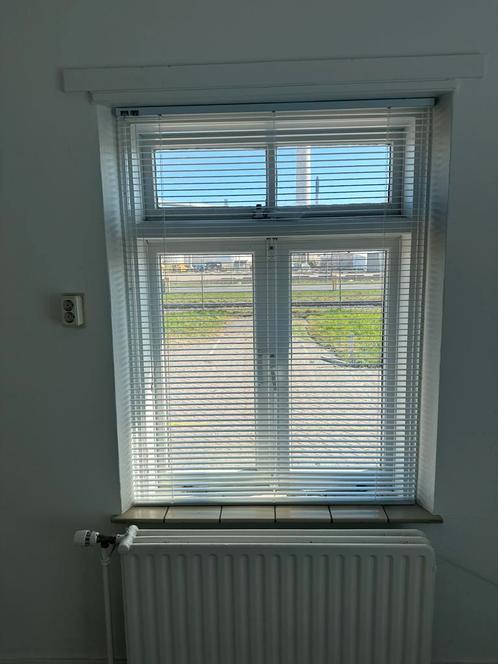 Luxaflex / horizontale lamellen- 172x218 + 109x147 - 8 stuks, Huis en Inrichting, Stoffering | Gordijnen en Lamellen, Zo goed als nieuw